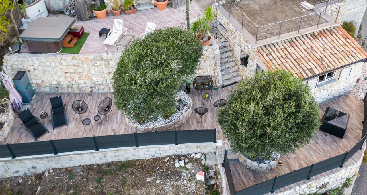فيلا Le Petit Jardin Exotique بوزولي المظهر الخارجي الصورة