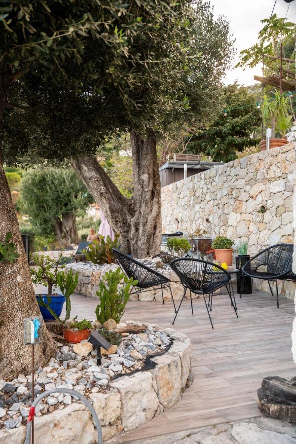 فيلا Le Petit Jardin Exotique بوزولي المظهر الخارجي الصورة