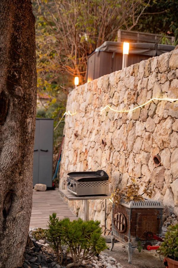 فيلا Le Petit Jardin Exotique بوزولي المظهر الخارجي الصورة